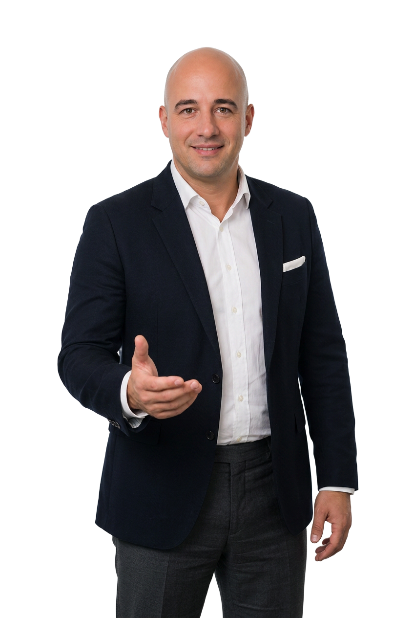 Thilo Hecht, Geschäftsführer, Apollo Real Estate GmbH, begrüßt Besucher mit einladender Geste